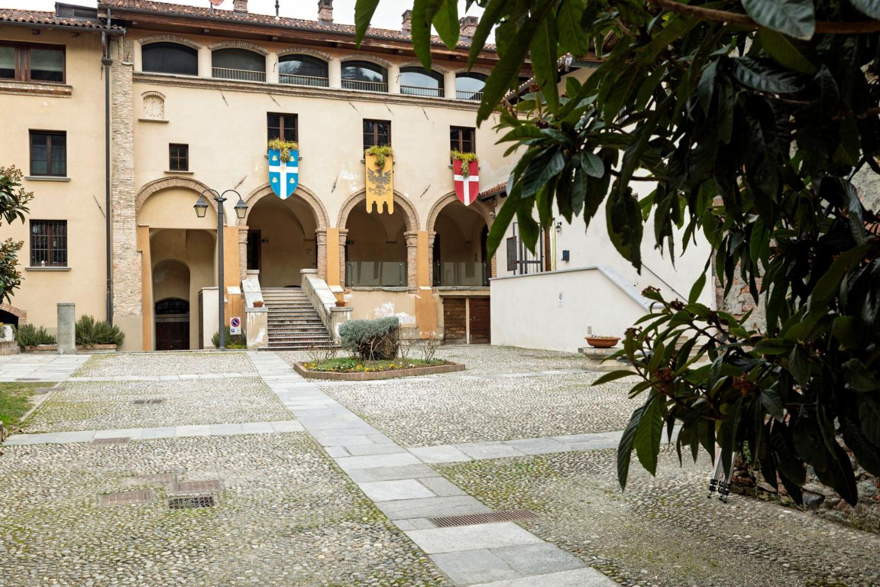 Appartamento Palazzo Dei Duchi Avigliana Exterior foto